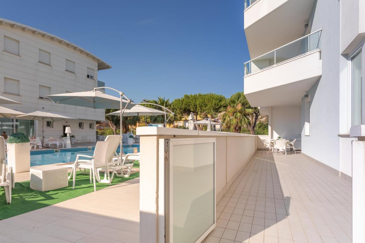 Case Vacanze Blue Bay Resort Roseto Degli Abruzzi Εξωτερικό φωτογραφία