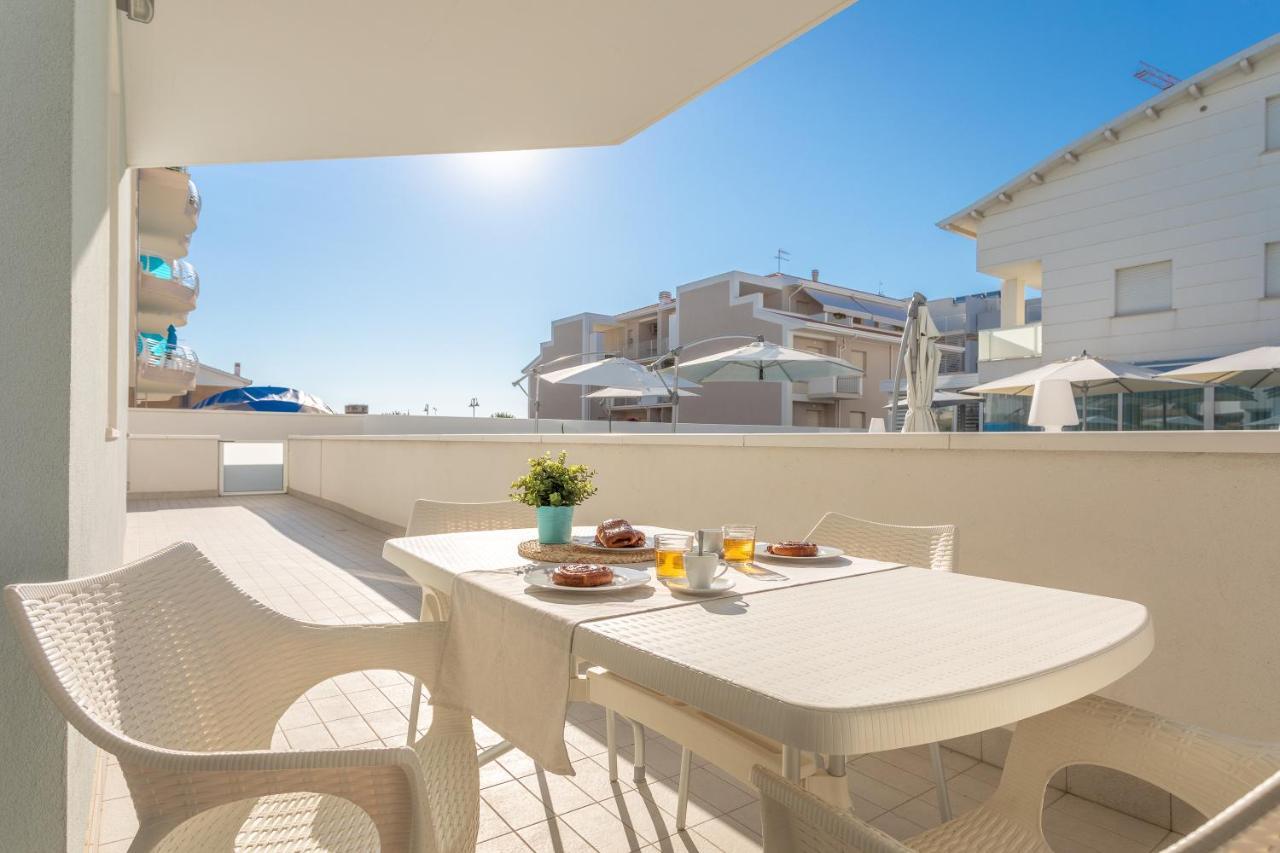 Case Vacanze Blue Bay Resort Roseto Degli Abruzzi Εξωτερικό φωτογραφία
