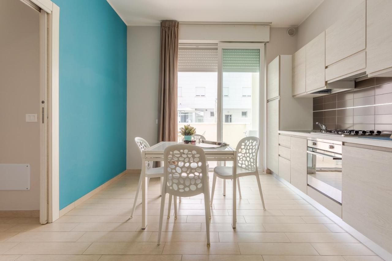 Case Vacanze Blue Bay Resort Roseto Degli Abruzzi Εξωτερικό φωτογραφία