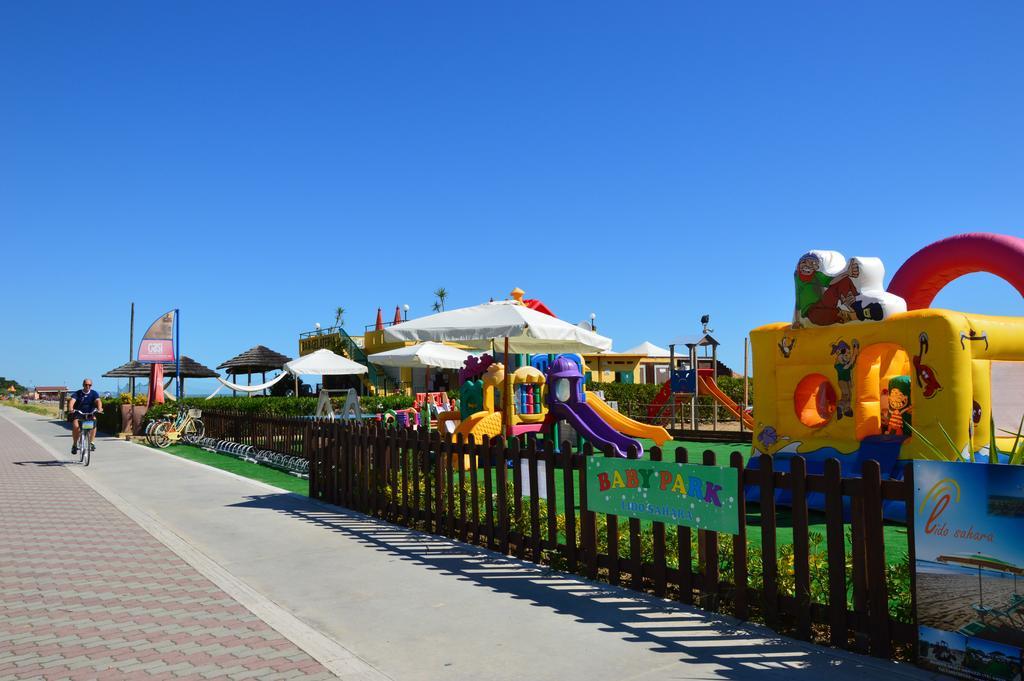 Case Vacanze Blue Bay Resort Roseto Degli Abruzzi Εξωτερικό φωτογραφία