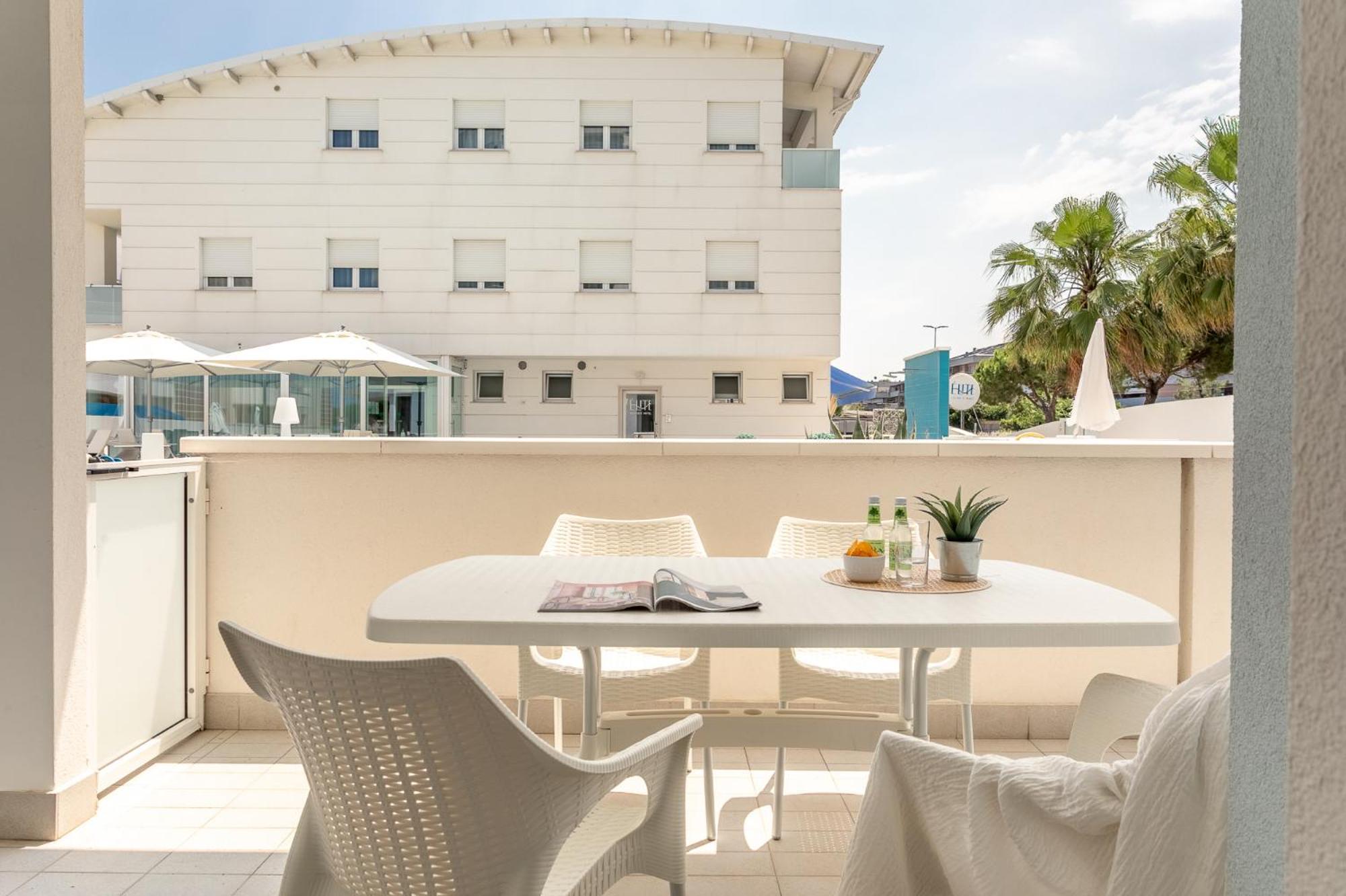 Case Vacanze Blue Bay Resort Roseto Degli Abruzzi Εξωτερικό φωτογραφία