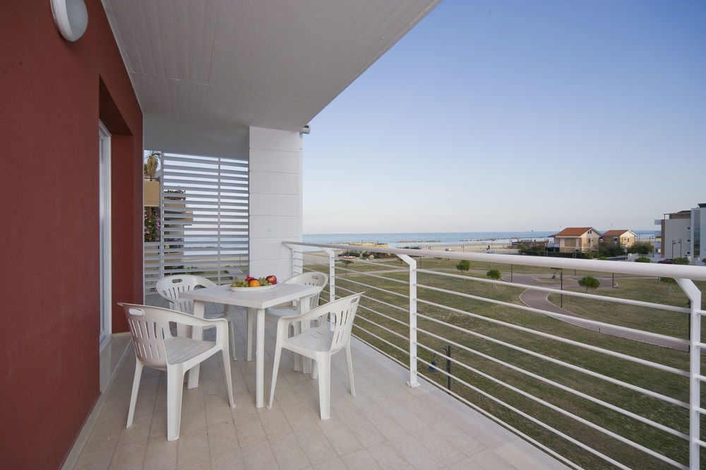 Case Vacanze Blue Bay Resort Roseto Degli Abruzzi Εξωτερικό φωτογραφία