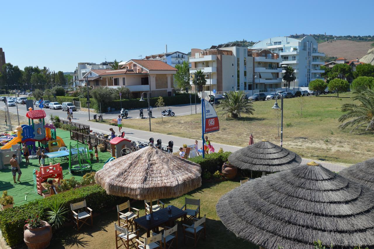 Case Vacanze Blue Bay Resort Roseto Degli Abruzzi Εξωτερικό φωτογραφία